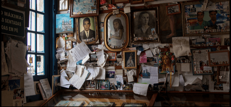 Exposição: "Devoção - Mas trazemos flores, prendas e rezas". Casa da Fotografia de Minas Gerais a partir do dia 14 de junho